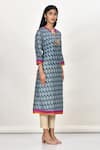 Khwaab by Sanjana Lakhani_Green Cotton Silk Printed Leaf Motif Notched Kurta _Online_at_Aza_Fashions