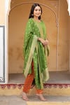 Buy_Inara Jaipur_Green Kurtachanderi Woven Kimkhab Round Neck Kurta Set _Online_at_Aza_Fashions