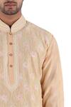 Shop_Sankalan - Men_White Chanderi Embroidered Kurta Set _at_Aza_Fashions