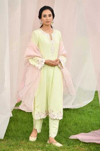 Buy_Seher Jaipur_Green Kurta And Pant Muslin Silk & Dupatta Organza Floral Embroidered Set _at_Aza_Fashions