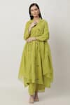 Musal_Green Cotton Linen Embroidery Leaf V Neck Tracey Kurta Pant Set _Online