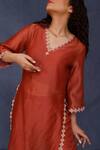 Buy_Chokhi Chorri_Red Kurta Silk Chanderi Placement Embroidery Floral V Neck Azin With Pant _Online_at_Aza_Fashions