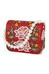 Buy_NR BY NIDHI RATHI_Red Thread And Zari Floral Embroidered Bag 