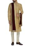 Buy_Kommal Sood_Gold Raw Silk Embroidered Beads Sherwani With Velvet Stole  _at_Aza_Fashions