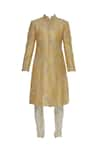 Buy_Kommal Sood_Gold Raw Silk Embroidered Beads Sherwani With Velvet Stole  _Online_at_Aza_Fashions