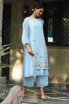 Desert Shine by Sulochana Jangir_Blue Handwoven Chanderi Embroidered Patchwork Neck Kurta And Pant Set  _Online_at_Aza_Fashions