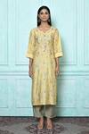 Adara Khan_Yellow Muslin Embroidered Floral Notched Kantha Kurta And Pant Set _at_Aza_Fashions