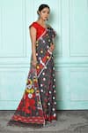 Samyukta Singhania_Grey Silk Cotton Woven Jamdani Floral Saree _Online_at_Aza_Fashions