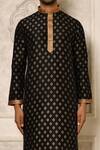 Shop_Naintara Bajaj_Black Kurta Dhupion Print Geometric Pattern And Pyjama Set 