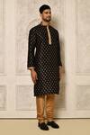 Buy_Naintara Bajaj_Black Kurta Dhupion Print Geometric Pattern And Pyjama Set 