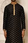 Shop_Naintara Bajaj_Black Kurta Dhupion Print Pine Tree Pattern Set 