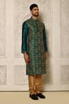 Buy_Naintara Bajaj_Blue Kurta Embroidered Dhupion Feather Pattern With Pyjama 