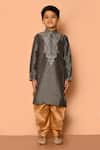 Buy_Aryavir Malhotra_Grey Silk Embroidered Thread Botanic Pattern Kurta And Patiala Pant Set _Online_at_Aza_Fashions