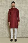 Naintara Bajaj_Maroon Kurta Cotton Blend Solid Set _Online_at_Aza_Fashions