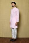 Aryavir Malhotra_Pink Silk Blend Embroidery Chikankari Kurta With Pant _at_Aza_Fashions