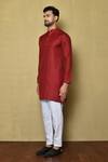Shop_Naintara Bajaj_Red Cotton Silk Plain Mandarin Collar Short Kurta For Men_Online_at_Aza_Fashions