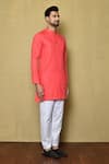 Buy_Aryavir Malhotra_Coral Cotton Silk Plain Mandarin Collar Solid Kurta Set 