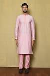 Aryavir Malhotra_Pink Cotton Silk Printed Chevron Kurta _Online_at_Aza_Fashions