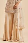 Nitika Gujral_Peach Kurta And Dupatta Net Embroidery Resham V Neck Floral Pattern Gharara Set _Online_at_Aza_Fashions