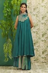 Alaya Advani_Green Muslin Silk Print And Embroidery Floral Yoke Sleeveless Kurta & Palazzo Set _Online_at_Aza_Fashions