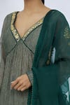 Buy_Itrh_Green Silk Tissue Placement Embroidery Gota Patti V Neck Leaf Vine Kurta Set _Online_at_Aza_Fashions