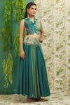 Alaya Advani_Green Muslin Silk And Embroidery Floral Straight Blouse & Lehenga Set _Online_at_Aza_Fashions