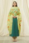 Buy_Naintara Bajaj_Green Cotton, Silk Fringe, Embroidery Floral Motif Pattern Dupatta _at_Aza_Fashions