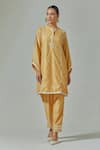 Basanti - Kapde Aur Koffee_Yellow Muslin Geometric Round Straight Kurta And Pant Set _Online_at_Aza_Fashions