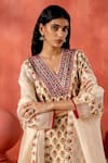 Amisha Kothari_Beige Cotton Silk Printed Block V Neck Padma Co-ord Set  _at_Aza_Fashions