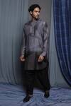 Buy_Krishna Mehta_Black Tussar Printed Geometric Ombre Kurta _Online_at_Aza_Fashions