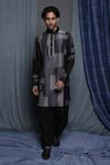 Buy_Krishna Mehta_Black Tussar Printed Geometric Ombre Kurta _Online_at_Aza_Fashions
