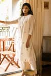 Vaani Beswal_Ivory Handwoven Malai Chanderi Embroidered Thread Inera Straight Kurta Set _Online_at_Aza_Fashions