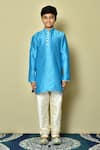 Arihant Rai Sinha_Blue Silk Mandarin Collar Solid Kurta _Online_at_Aza_Fashions