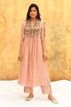 Buy_Label Niti Bothra_Pink Silk Embroidered Floral Scallop V Neck Applique Kurta With Pant_at_Aza_Fashions