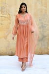 Buy_Label Niti Bothra_Peach Pure And Handwoven Banarasi Silk With Bemberg Kurta & Palazzo Set_Online_at_Aza_Fashions