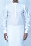 Samyukta Singhania_White Kurta: Linen Cotton Plain Set For Men_at_Aza_Fashions