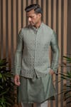 Darshika Menswear_Green Silk Organza Embroidery Thread Geometric Bundi And Kurta Set _Online_at_Aza_Fashions