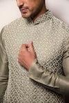 Darshika Menswear_Green Silk Organza Embroidery Thread Geometric Bundi And Kurta Set _at_Aza_Fashions