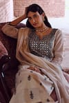 Shop_KARAJ JAIPUR_Ivory Kurta- Chanderi Embroidered Thread Work Notched Set _at_Aza_Fashions