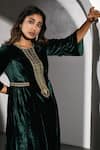 Buy_k-anshika_Emerald Green Velvet Embroidery Zari Round Yoke Kurta And Pant Set _Online_at_Aza_Fashions