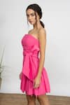 AMRTA by GUNEET KONDAL_Pink Shell 100% Cotton Poplin Straight Cinque Terre Sash Bow Tie Detailed Dress _Online_at_Aza_Fashions