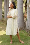 Dhaari_Off White Handwoven Cotton Silk Hand Painted And Embroidered Gathered _Online_at_Aza_Fashions