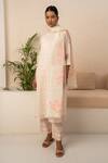 Arcvsh By Pallavi Singh_Ivory Organza, Chanderi Round Neck Square And Floral Print Kurta With Pant _Online_at_Aza_Fashions