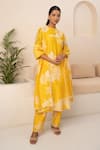 Buy_Arcvsh By Pallavi Singh_Yellow Chanderi Embroidery Round Neck Flower Vine Print Kurta With Pant _at_Aza_Fashions