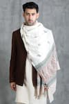 DUSALA_White Embroidered Handwoven Cashmere Wool Paisley Thread Work Stole _Online_at_Aza_Fashions