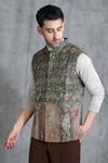 Buy_Dusala_Green Pashmina Thread Paisley Motif Bundi _Online_at_Aza_Fashions