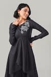 Buy_Ek Dhaaga_Black Poplin Embellished Floral Notched Panelled Asymmetric Tunic _Online_at_Aza_Fashions