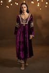 Glittire by Sakshi Verma_Purple Silk Velvet Embroidery Cutdana Leaf Neck Yoke Kurta Set  _Online_at_Aza_Fashions