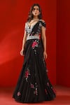 Isha Gupta Tayal_Black Georgette Print Floral V Neck Pre-stitched Magnolia Saree With Blouse _Online_at_Aza_Fashions