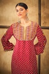 Aditi Somani_Maroon Modal Satin Tassel, Bandhani Round Neck Pattern Kurta With Pant _Online_at_Aza_Fashions